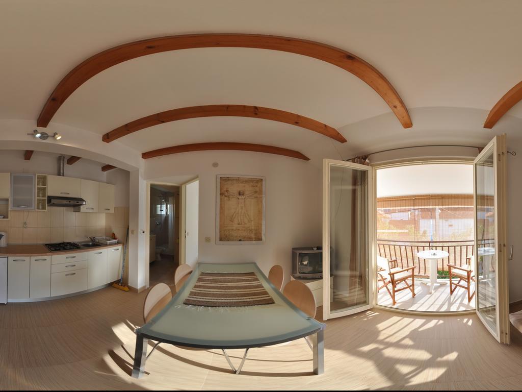 Apartments Cala ビオグラード・ナ・モル 部屋 写真