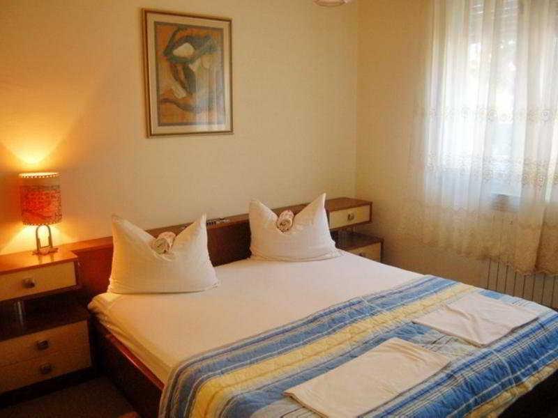 Apartments Cala ビオグラード・ナ・モル エクステリア 写真