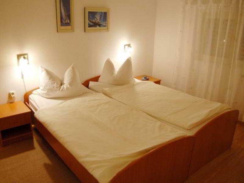 Apartments Cala ビオグラード・ナ・モル エクステリア 写真