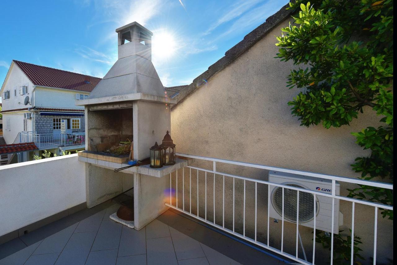 Apartments Cala ビオグラード・ナ・モル エクステリア 写真